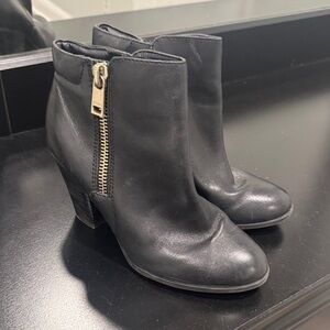Aldo Black Ankle Boots with Zipper
